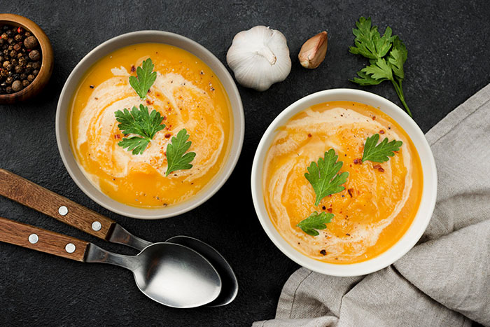 Božična večerja – med izročilom in današnjimi navadami