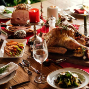 Božična večerja – med izročilom in današnjimi navadami